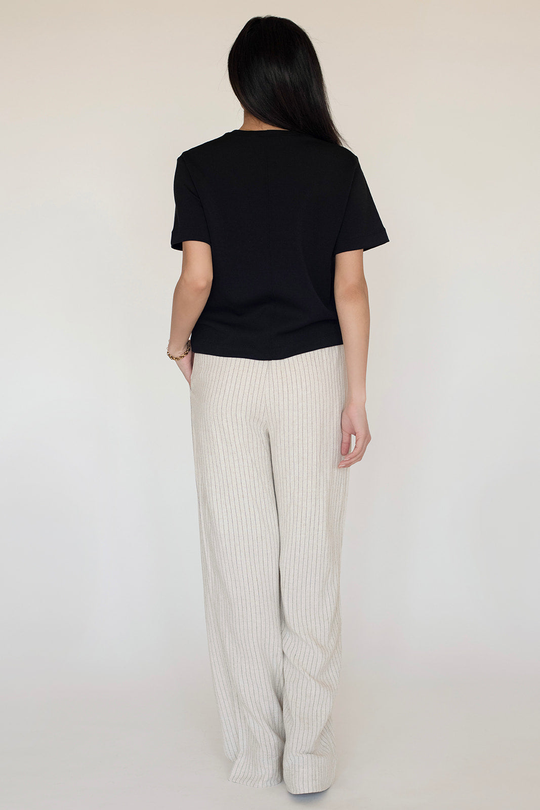 BLACK - PRE ORDER / SHIPS IN 3 WEEKS